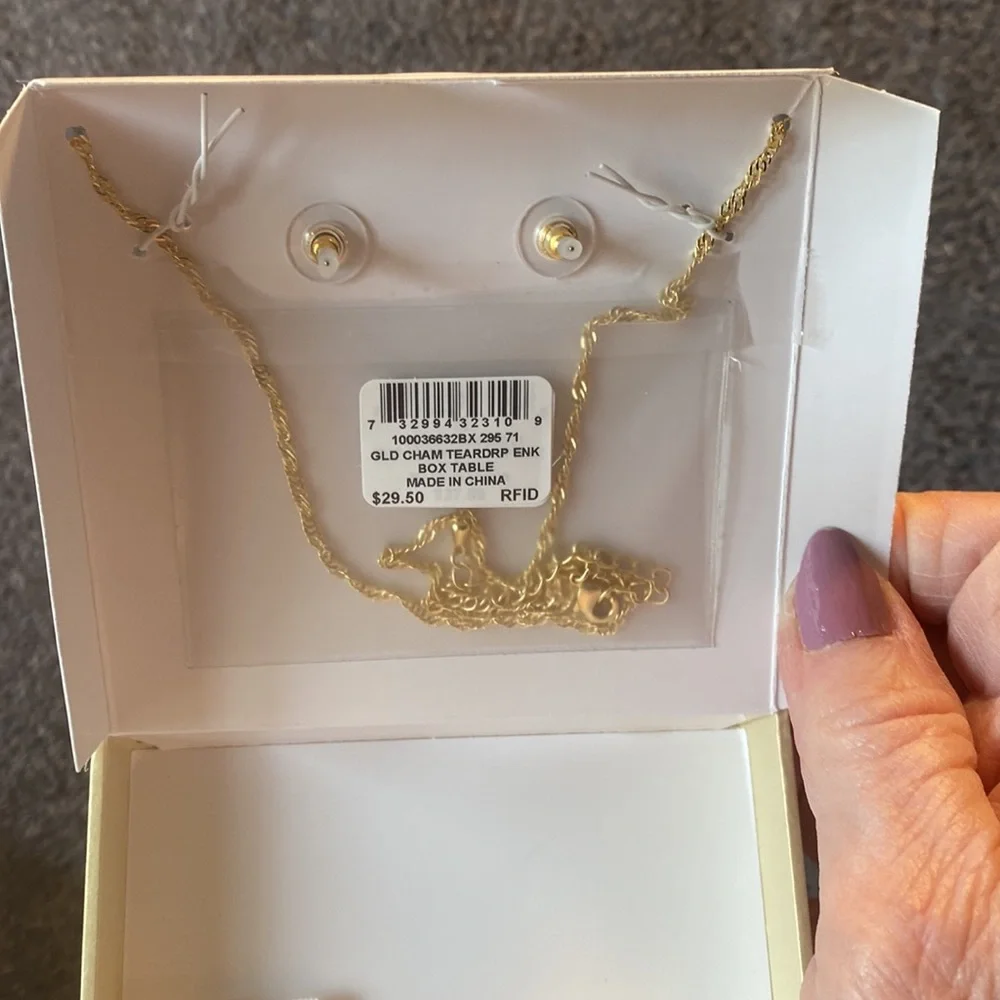 NWT Charter Club Crystal Pendant & Earrings Set in 18kt Gold Plate - Picture 6 of 7